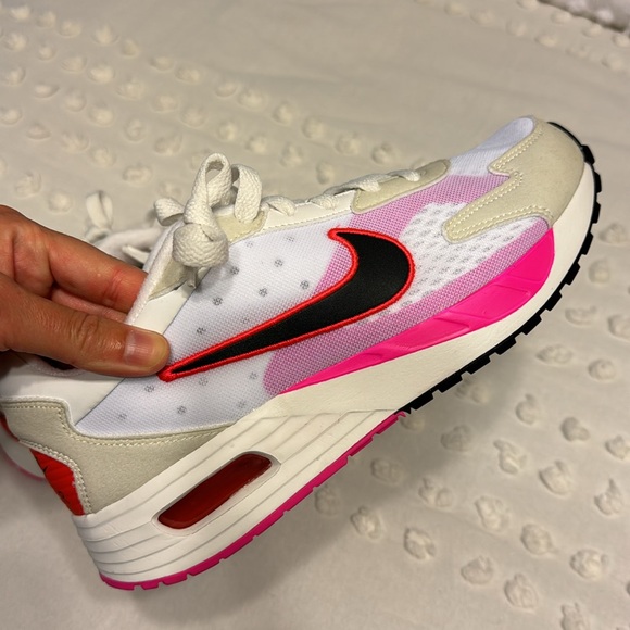 Nike Air Max - Picture 3 of 4